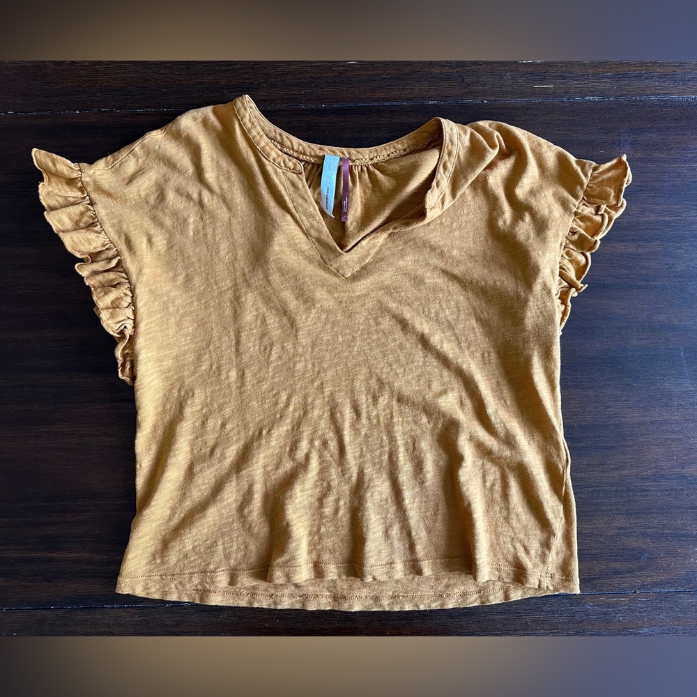 Pilcro Women's Ruffled Sleeve Top in Mustard size xs